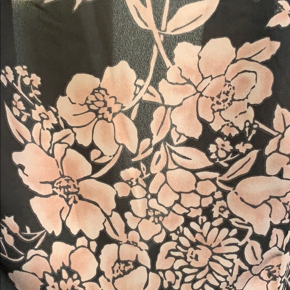 CAbi blouse. - Picture 4 of 4